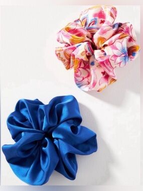 Anthropologie Set of 2 Bold Scrunchies